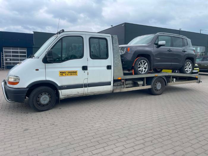 Jeep Renegade na lawecie