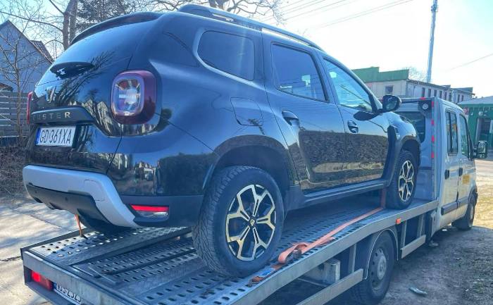 Dacia Duster na lawecie